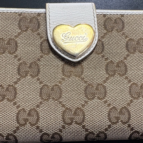 Gucci Monogram Heart Continental Wallet -GUC - Picture 10 of 10